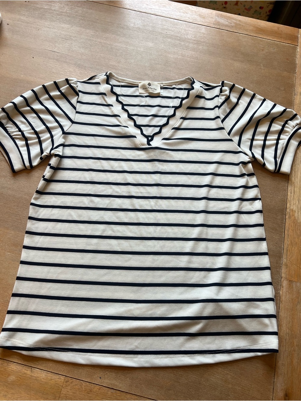 Striped V-Neck Short Sleeve Tee - Navy/White